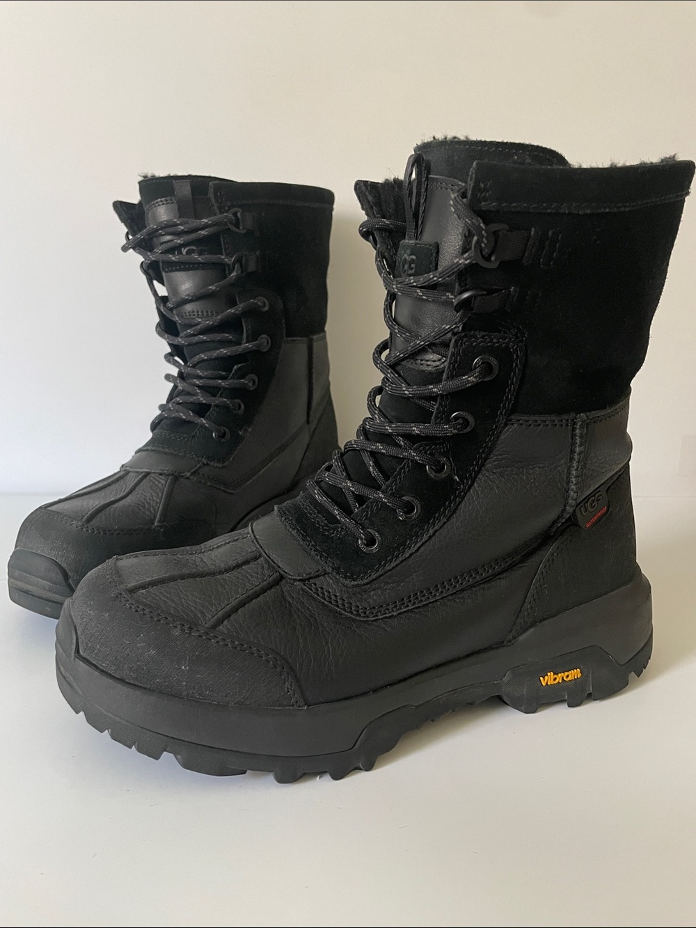 UGG Butte Waterproof Black Leather Vibram Winter Boots Men’s US 9